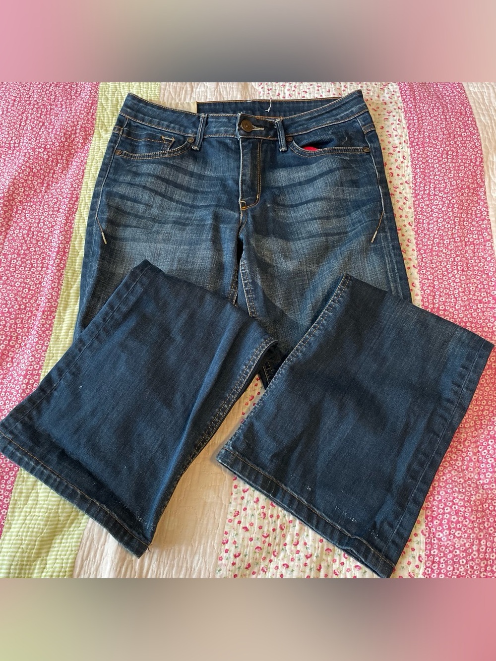 Women’s Denim Jeans in Dark Blue - Classic Everyday Style
